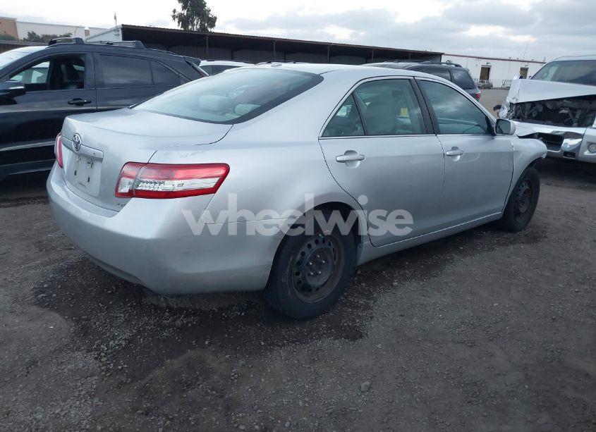 Photo 4 of 2011 Toyota Camry LE (VIN 4T4BF3EK5BR218757)