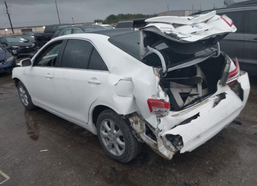 Photo 3 of 2011 Toyota Camry LE (VIN 4T4BF3EK5BR218967)