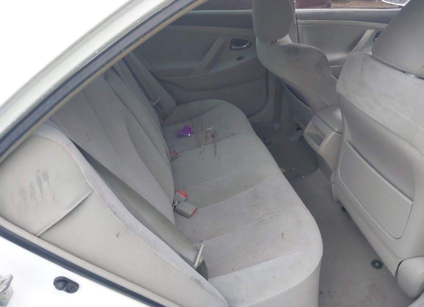 Photo 8 of 2011 Toyota Camry LE (VIN 4T4BF3EK5BR218967)