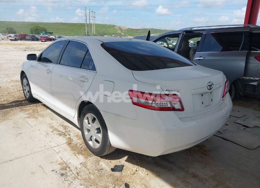 Photo 3 of 2010 Toyota Camry LE/SE/XLE (VIN 4T4BF3EK6AR006755)