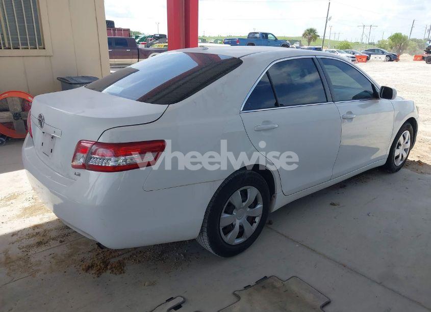 Photo 4 of 2010 Toyota Camry LE/SE/XLE (VIN 4T4BF3EK6AR006755)