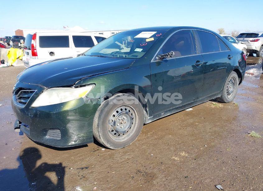 Photo 2 of 2010 Toyota Camry LE (VIN 4T4BF3EK6AR019067)