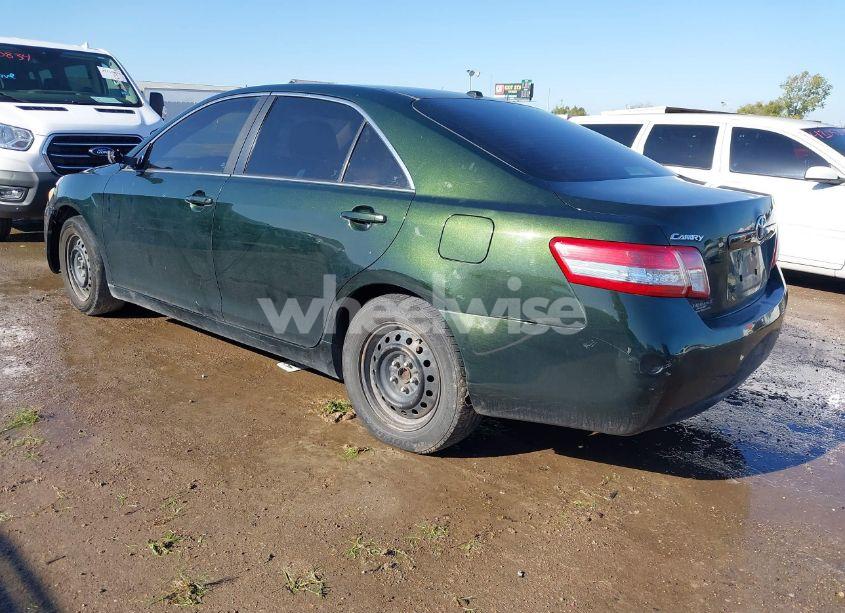 Photo 3 of 2010 Toyota Camry LE (VIN 4T4BF3EK6AR019067)