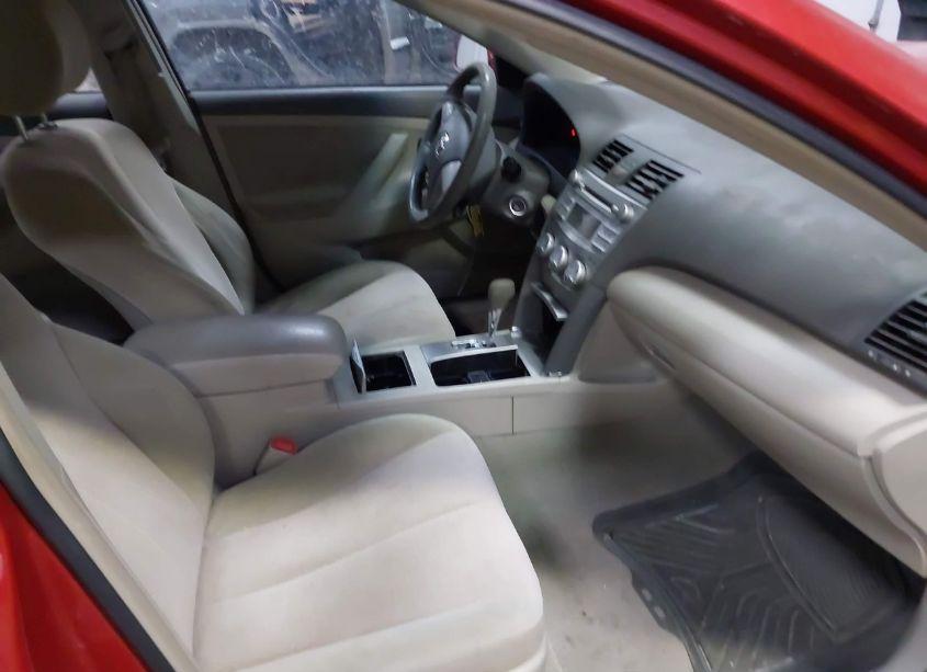 Photo 5 of 2010 Toyota Camry LE (VIN 4T4BF3EK6AR033468)