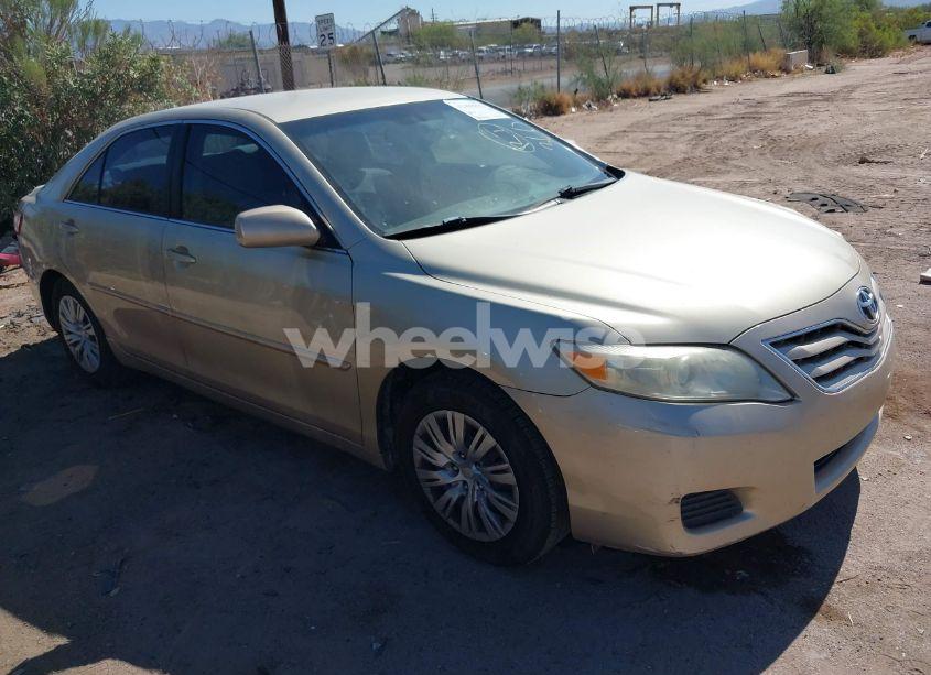 2010 Toyota Camry LE (VIN 4T4BF3EK6AR041909) main photo