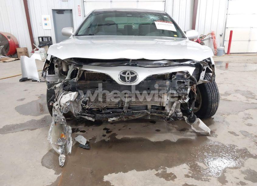 Photo 6 of 2010 Toyota Camry LE (VIN 4T4BF3EK6AR056703)