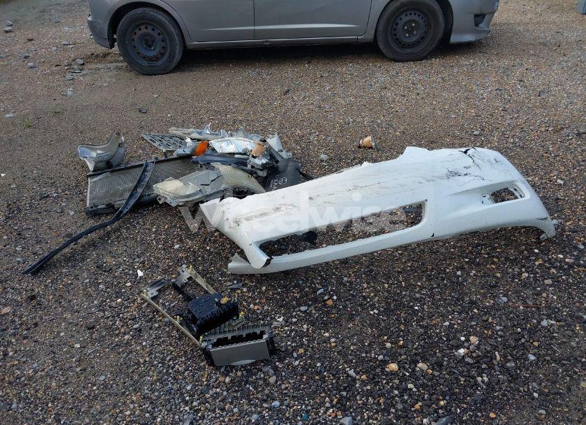 Photo 12 of 2010 Toyota Camry LE (VIN 4T4BF3EK6AR060895)