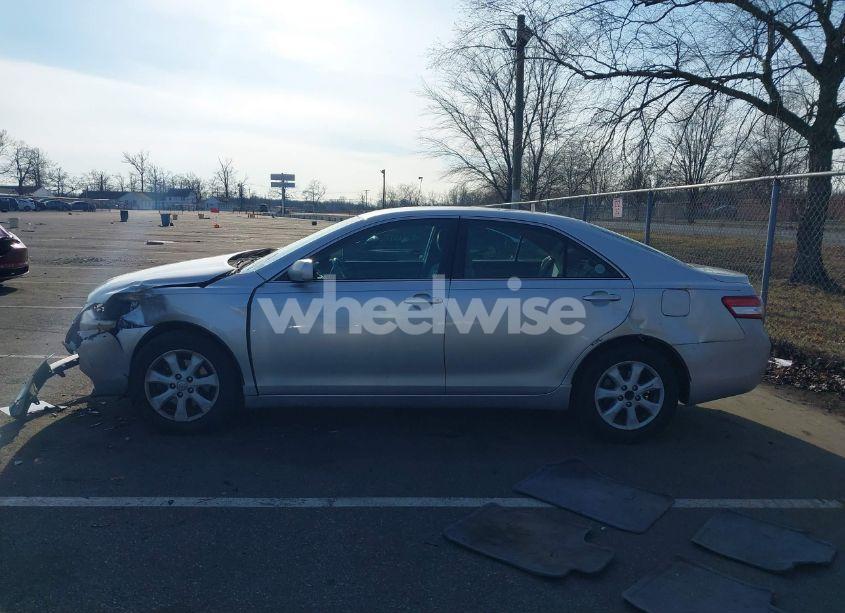 Photo 14 of 2010 Toyota Camry LE (VIN 4T4BF3EK6AR065692)