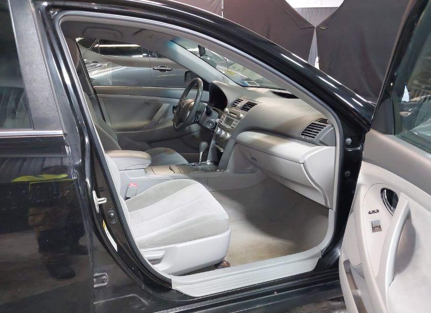 Photo 5 of 2010 Toyota Camry LE (VIN 4T4BF3EK6AR066986)