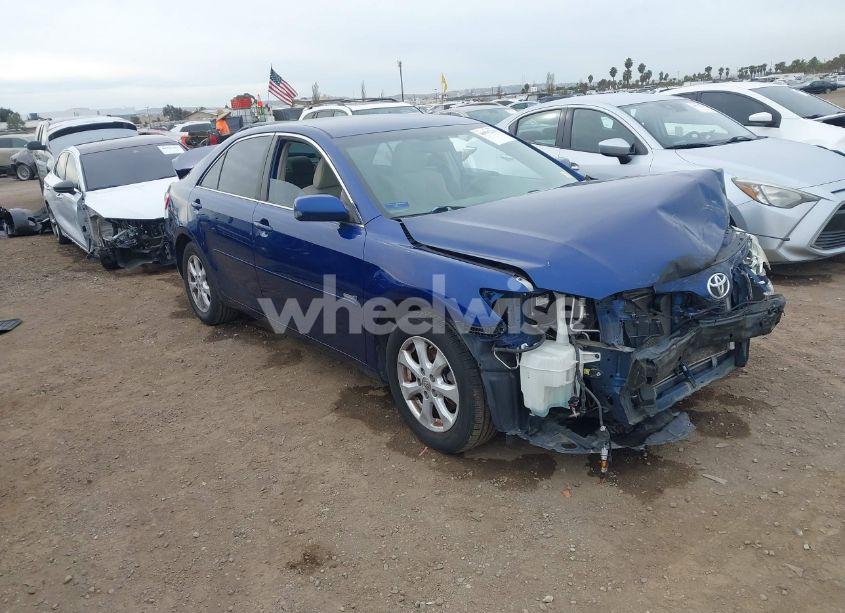 2011 Toyota Camry LE (VIN 4T4BF3EK6BR096474) main photo