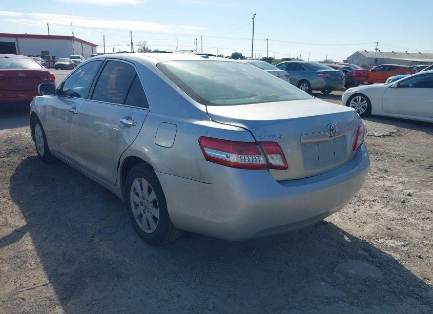 Photo 3 of 2011 Toyota Camry (VIN 4T4BF3EK6BR105724)