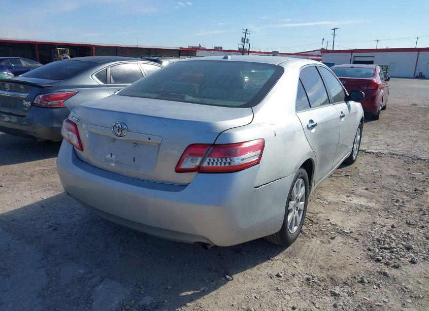 Photo 4 of 2011 Toyota Camry (VIN 4T4BF3EK6BR105724)