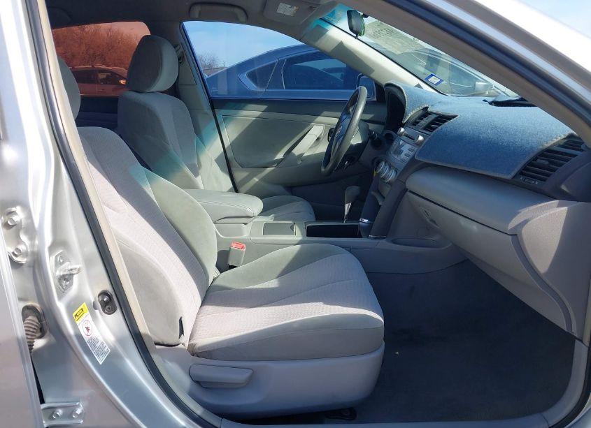 Photo 5 of 2011 Toyota Camry (VIN 4T4BF3EK6BR105724)