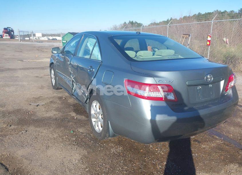 Photo 3 of 2011 Toyota Camry LE (VIN 4T4BF3EK6BR109174)