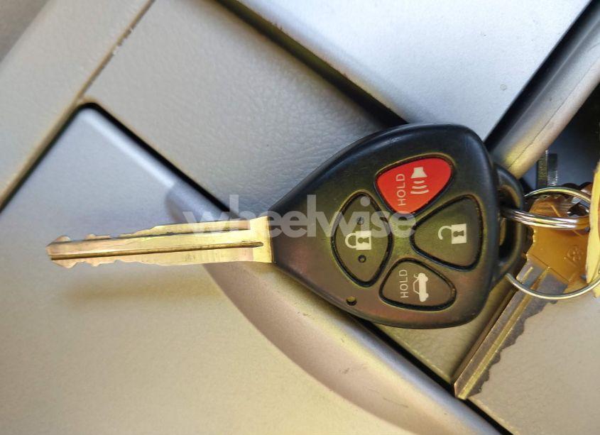 Photo 11 of 2011 Toyota Camry LE (VIN 4T4BF3EK6BR111698)