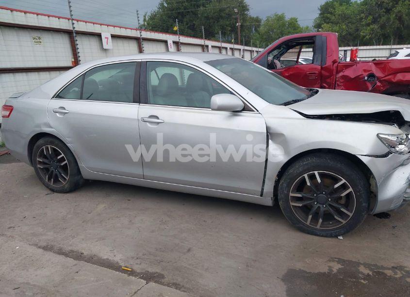 Photo 13 of 2011 Toyota Camry (VIN 4T4BF3EK6BR113757)