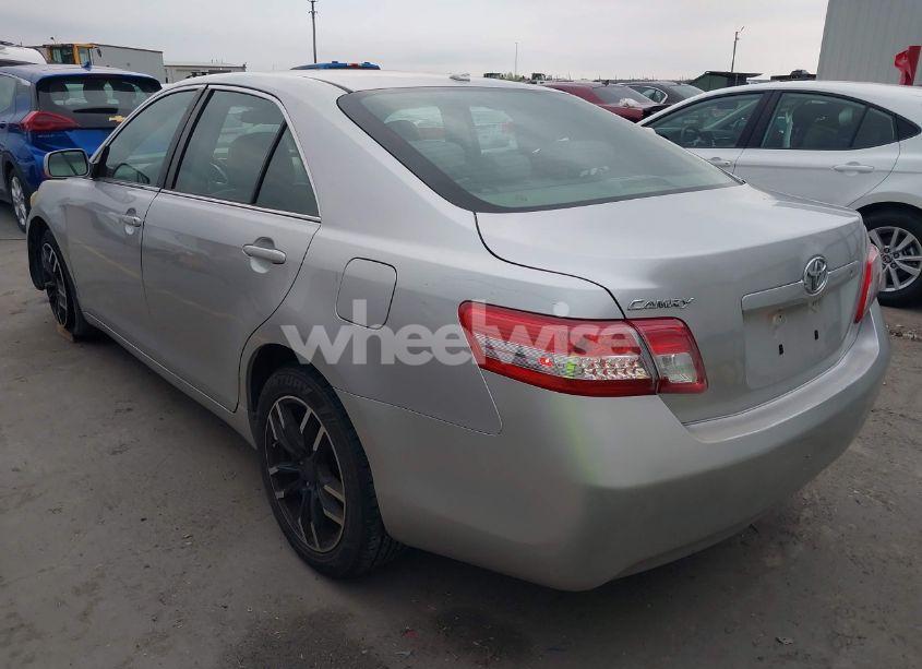 Photo 3 of 2011 Toyota Camry (VIN 4T4BF3EK6BR113757)