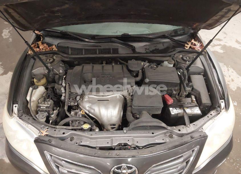 Photo 10 of 2011 Toyota Camry XLE (VIN 4T4BF3EK6BR117789)