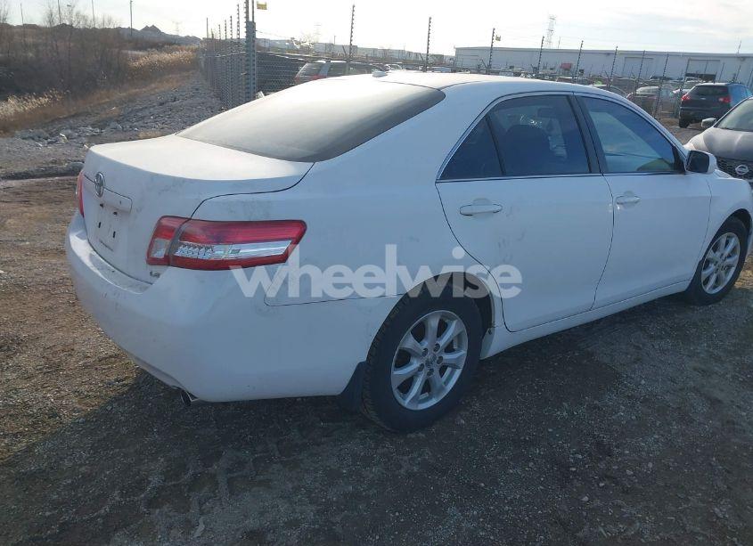 Photo 4 of 2011 Toyota Camry LE (VIN 4T4BF3EK6BR126895)