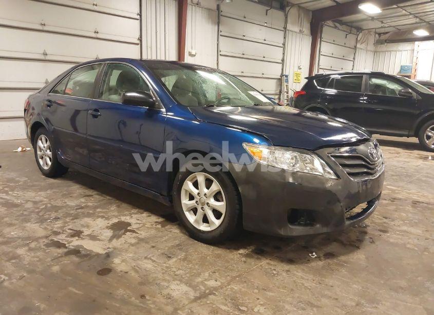 2011 Toyota Camry LE (VIN 4T4BF3EK6BR145351) main photo