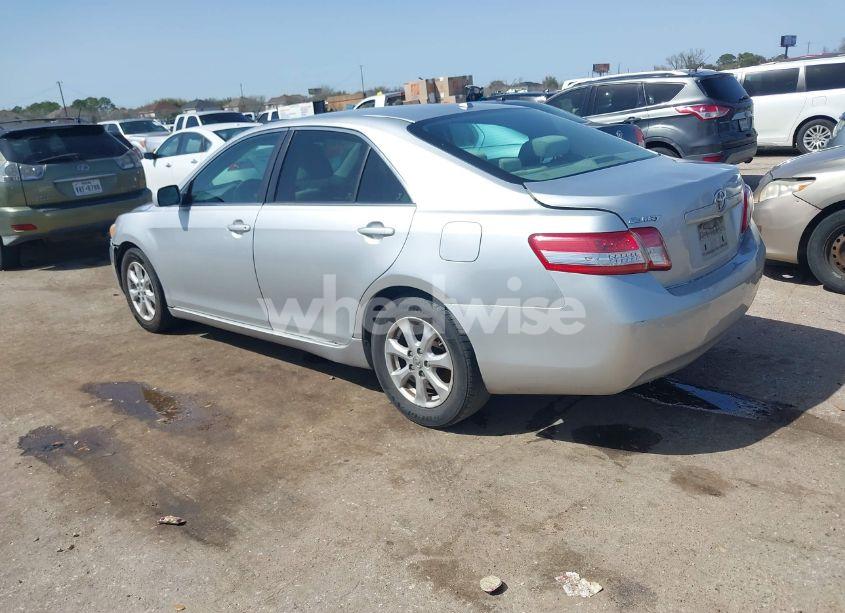 Photo 3 of 2011 Toyota Camry LE (VIN 4T4BF3EK6BR154387)