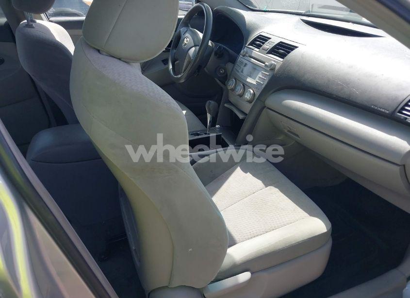 Photo 5 of 2011 Toyota Camry LE (VIN 4T4BF3EK6BR154387)