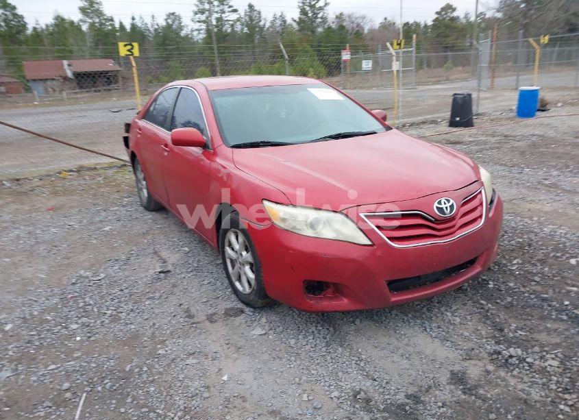 2011 Toyota Camry LE (VIN 4T4BF3EK6BR155135) main photo