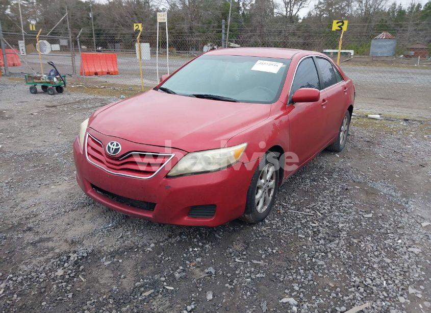 Photo 2 of 2011 Toyota Camry LE (VIN 4T4BF3EK6BR155135)