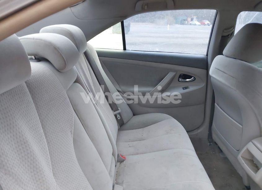 Photo 8 of 2011 Toyota Camry LE (VIN 4T4BF3EK6BR155135)