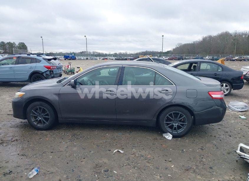 Photo 14 of 2011 Toyota Camry LE (VIN 4T4BF3EK6BR172002)