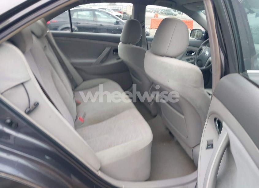 Photo 8 of 2011 Toyota Camry LE (VIN 4T4BF3EK6BR172002)