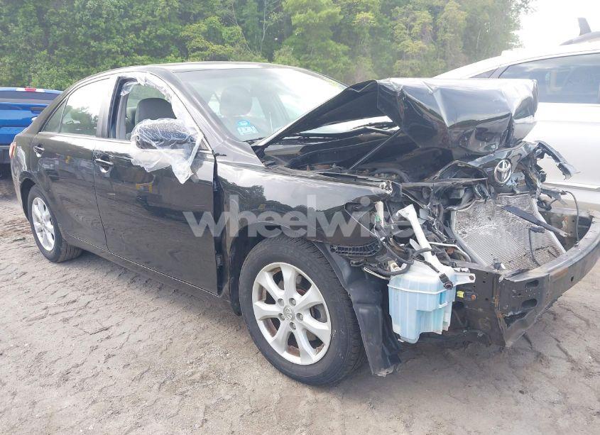 2011 Toyota Camry LE/SE/XLE (VIN 4T4BF3EK6BR182867) main photo