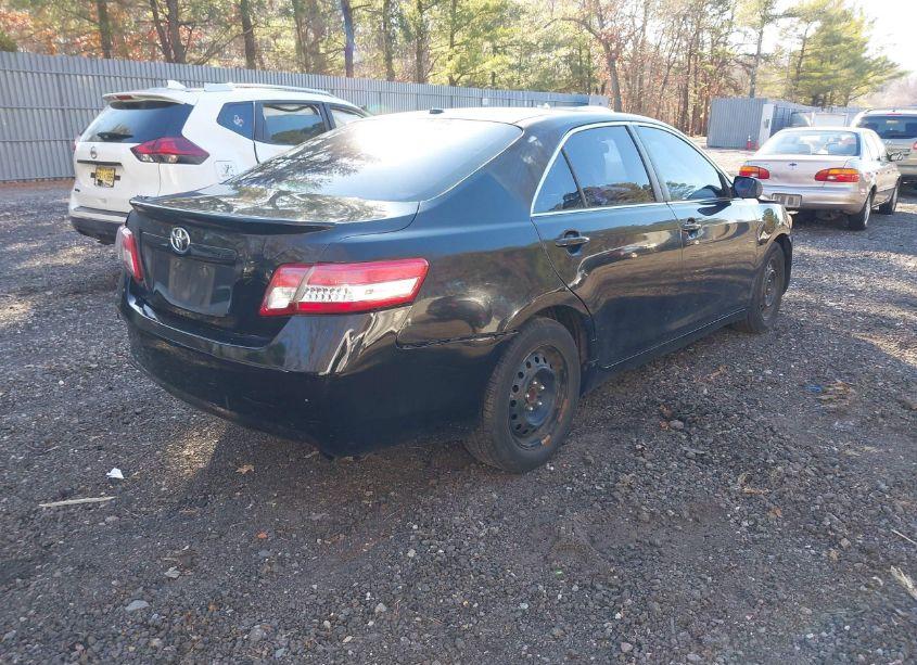 Photo 4 of 2011 Toyota Camry LE (VIN 4T4BF3EK6BR186174)