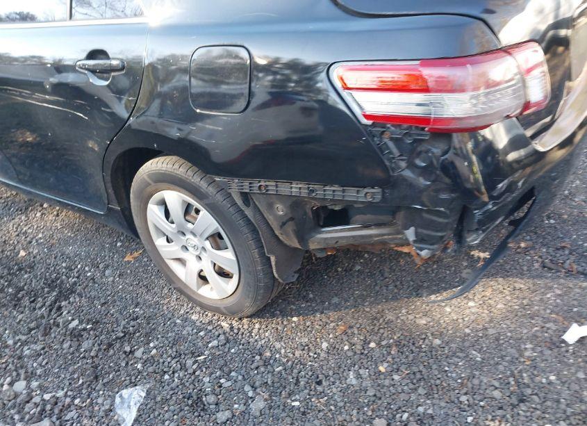 Photo 6 of 2011 Toyota Camry LE (VIN 4T4BF3EK6BR186174)