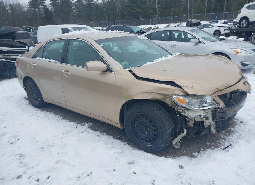 2010 Toyota Camry LE (VIN 4T4BF3EK7AR004416) main photo