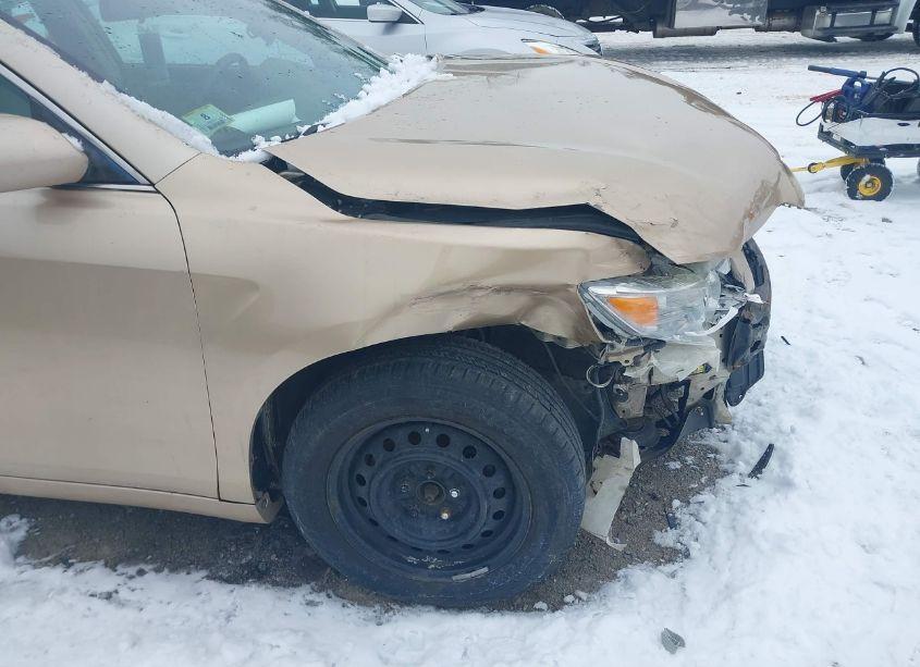 Photo 13 of 2010 Toyota Camry LE (VIN 4T4BF3EK7AR004416)