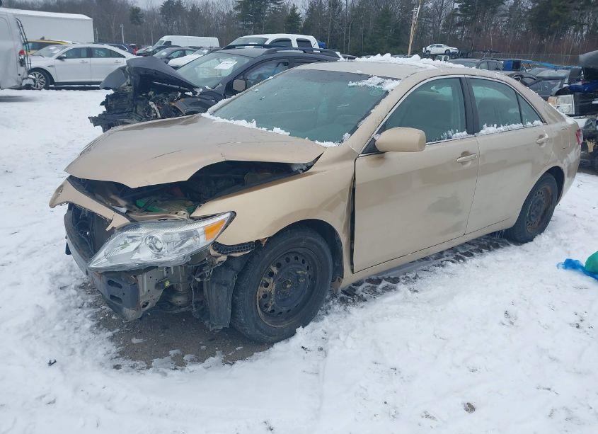 Photo 2 of 2010 Toyota Camry LE (VIN 4T4BF3EK7AR004416)