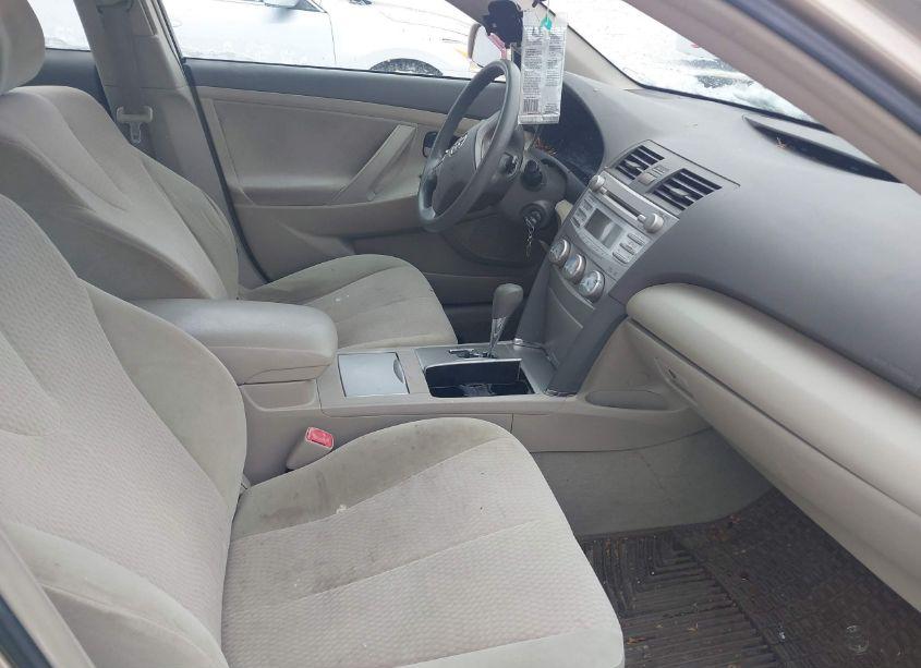 Photo 5 of 2010 Toyota Camry LE (VIN 4T4BF3EK7AR004416)