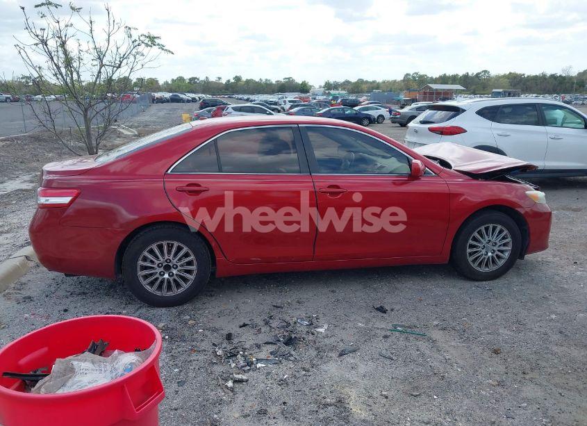 Photo 13 of 2010 Toyota Camry LE (VIN 4T4BF3EK7AR007011)