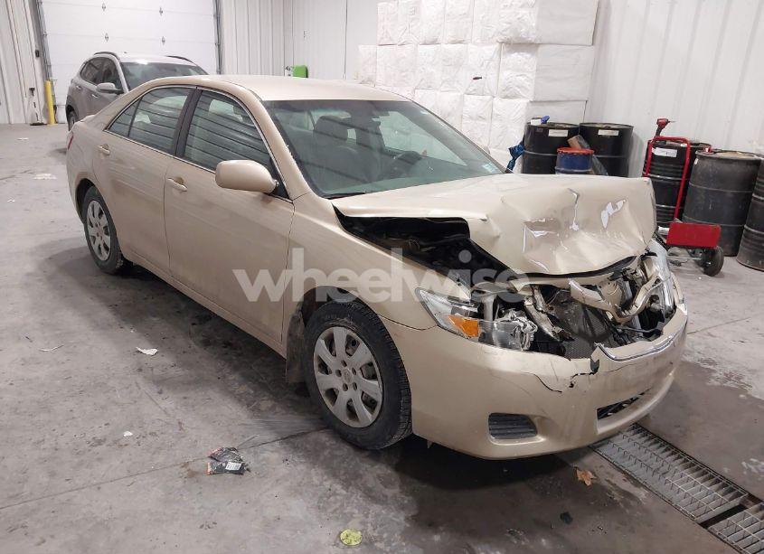2010 Toyota Camry LE (VIN 4T4BF3EK7AR009860) main photo