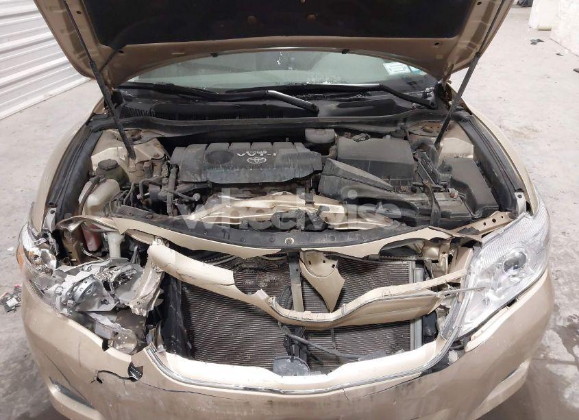 Photo 10 of 2010 Toyota Camry LE (VIN 4T4BF3EK7AR009860)