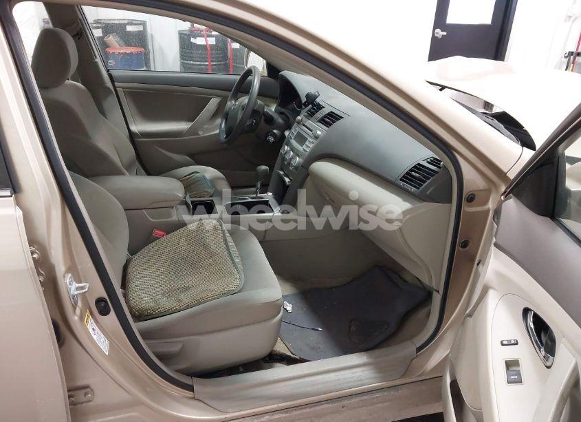 Photo 5 of 2010 Toyota Camry LE (VIN 4T4BF3EK7AR009860)