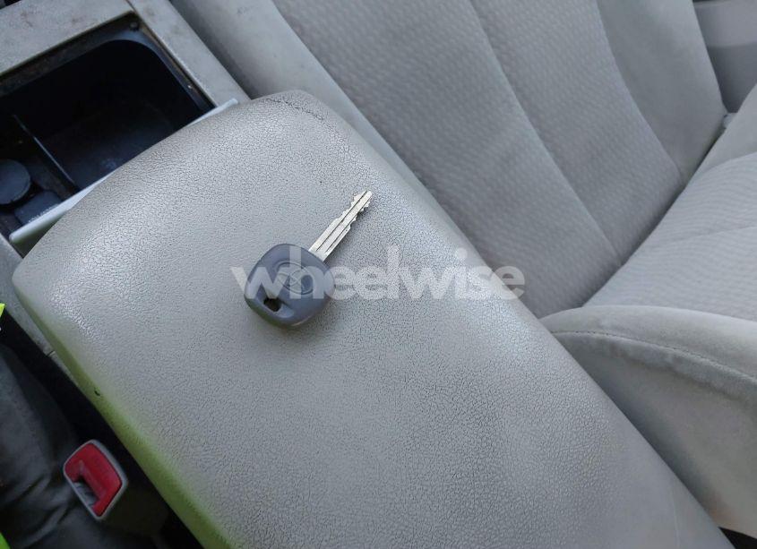 Photo 11 of 2010 Toyota Camry LE (VIN 4T4BF3EK7AR013861)