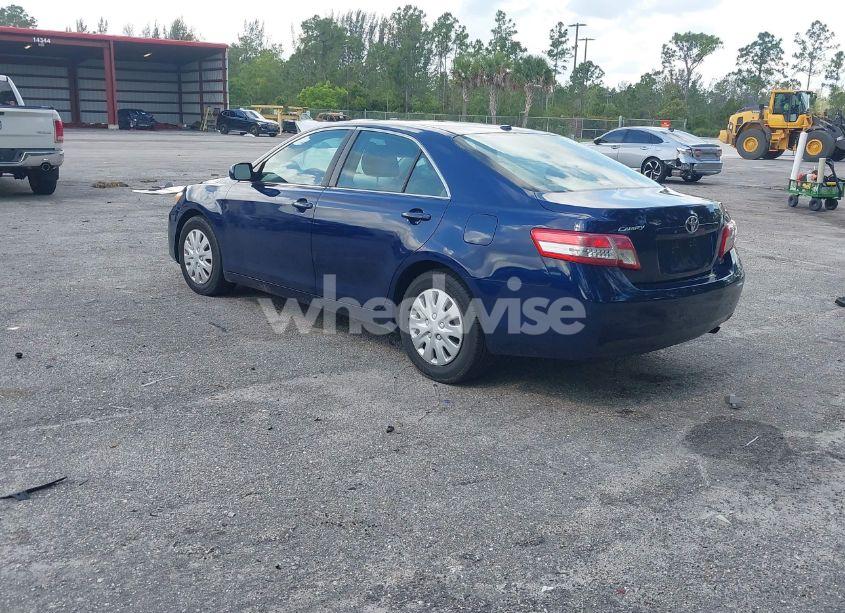 Photo 3 of 2010 Toyota Camry LE (VIN 4T4BF3EK7AR014945)