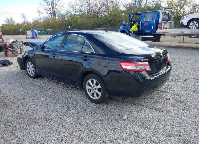 Photo 3 of 2010 Toyota Camry LE (VIN 4T4BF3EK7AR021085)