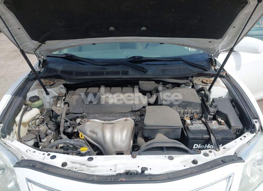 Photo 10 of 2010 Toyota Camry LE (VIN 4T4BF3EK7AR027601)