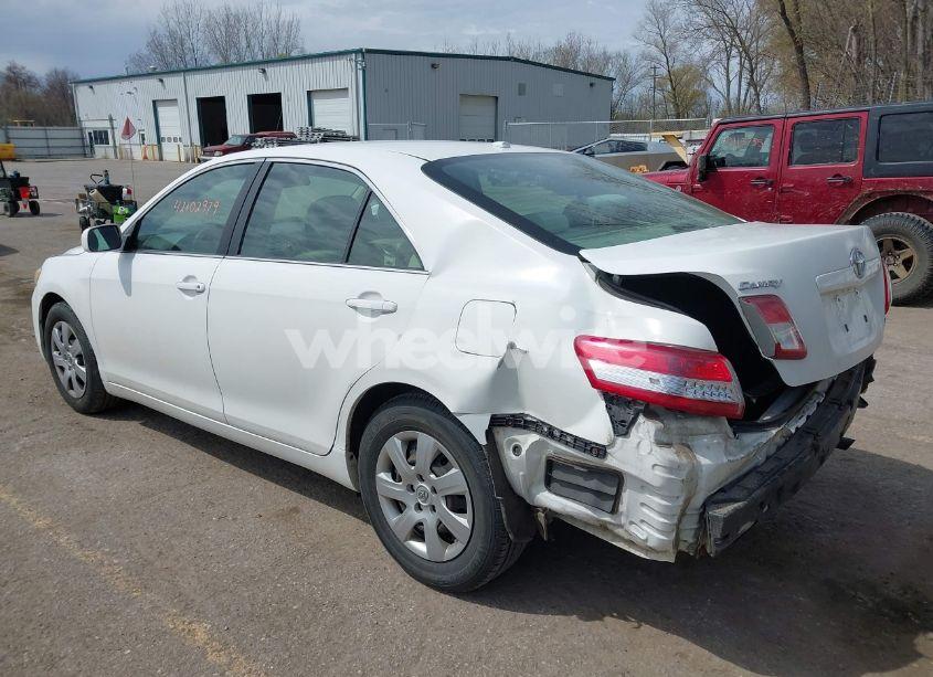 Photo 3 of 2010 Toyota Camry LE (VIN 4T4BF3EK7AR027601)