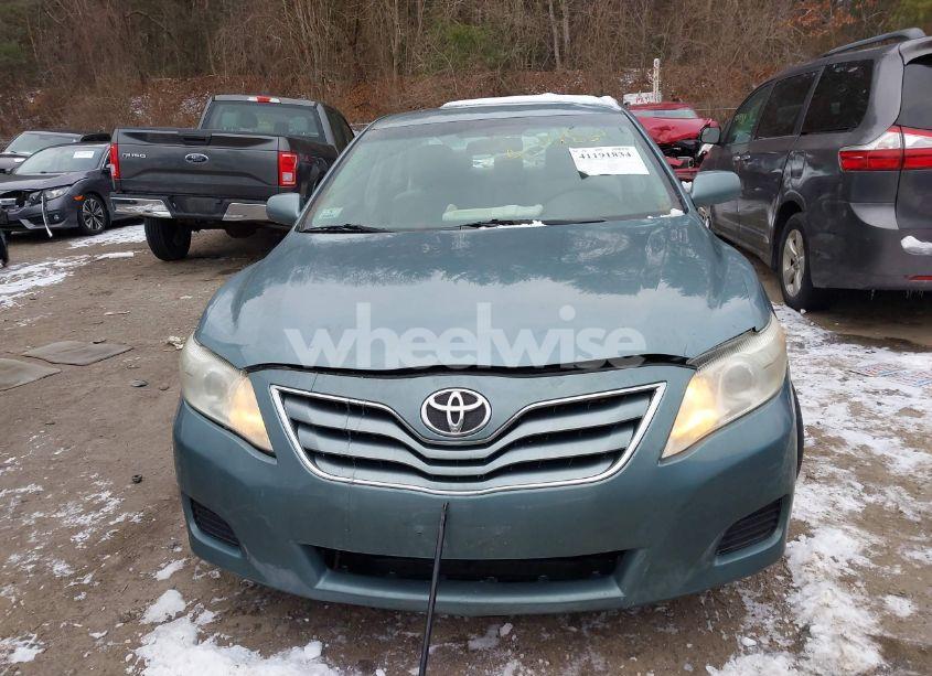 Photo 13 of 2010 Toyota Camry LE (VIN 4T4BF3EK7AR033253)