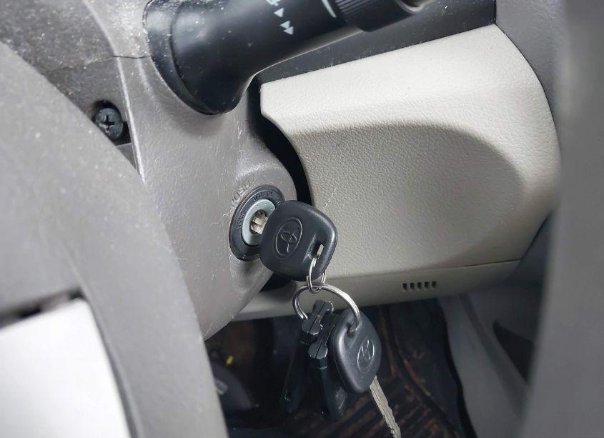 Photo 11 of 2010 Toyota Camry LE (VIN 4T4BF3EK7AR050540)