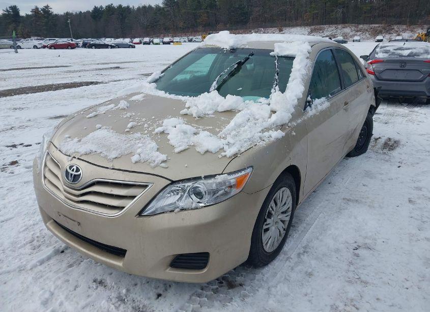 Photo 2 of 2010 Toyota Camry LE (VIN 4T4BF3EK7AR050540)